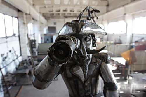 металлическая скульптура барону Мюнхгаузену в Глубоком www.vajure.by