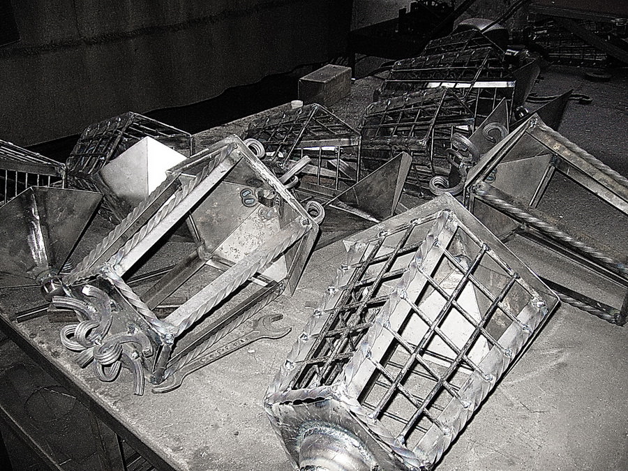 фонари изготовление