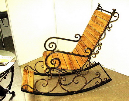 купить кованое кресло качалку Vajure.by