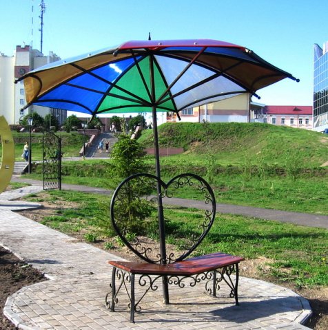 скамейка примирения в Глубоком www.vajure.by